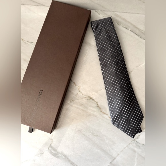 Louis Vuitton Logo Tie in Dark Gray - Picture 1 of 7